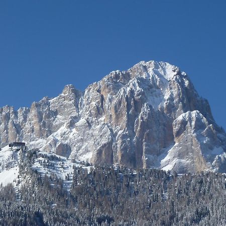 Garni Hotel Iris Selva di Val Gardena Exterior foto